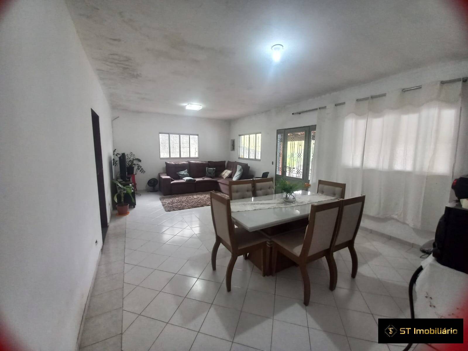 Chácara à venda com 3 quartos, 200m² - Foto 3