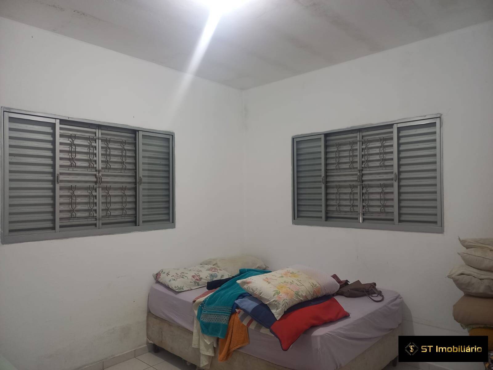 Chácara à venda com 3 quartos, 200m² - Foto 8