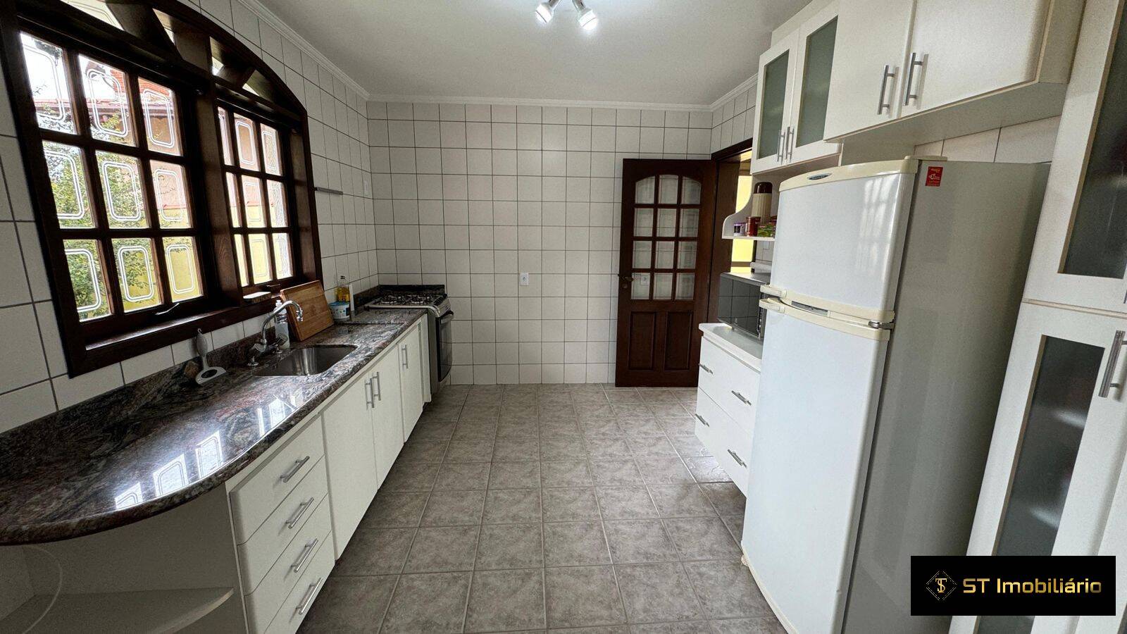 Chácara, 3 quartos, 1180 m² - Foto 12