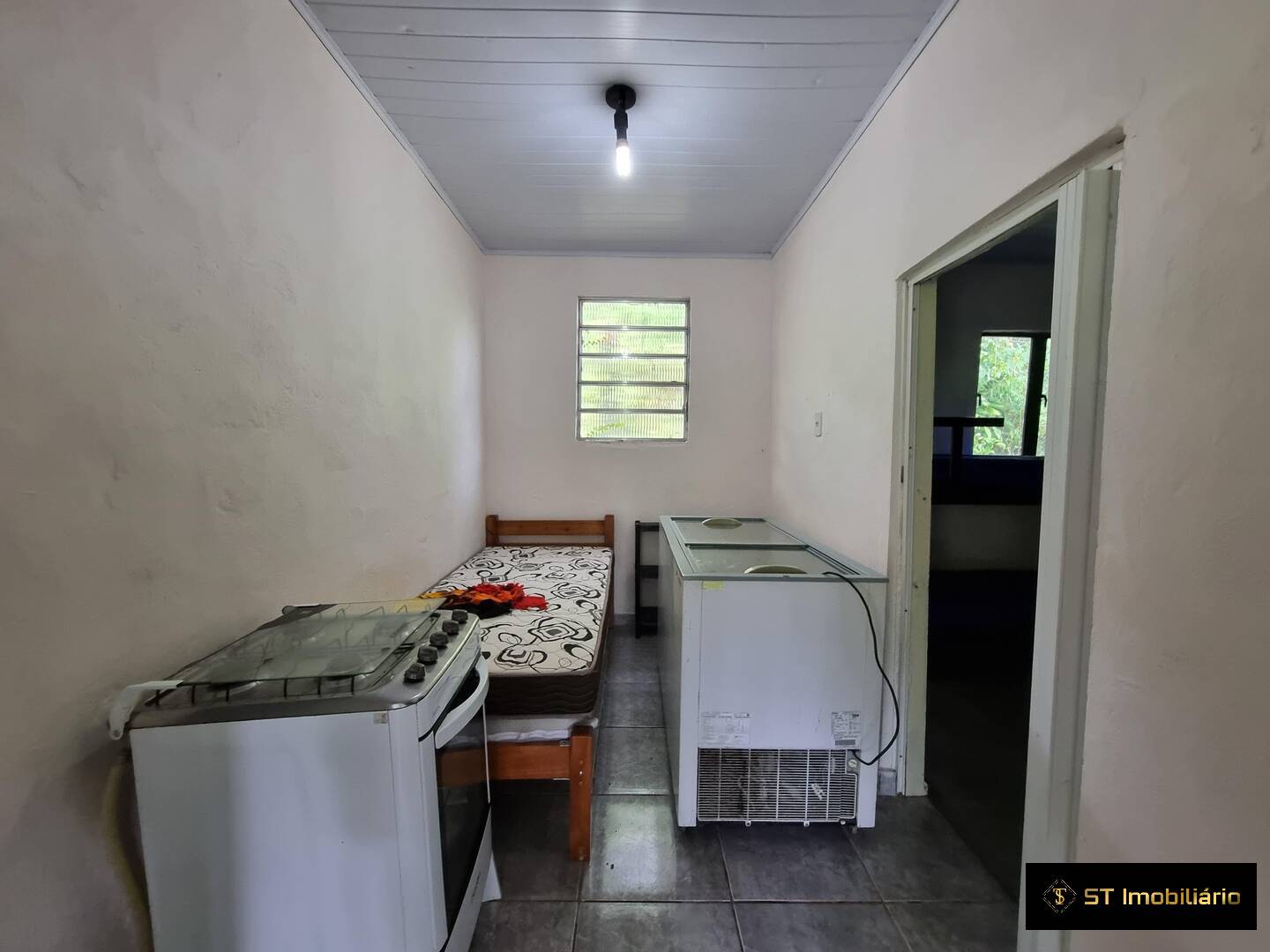 Chácara à venda com 5 quartos, 230m² - Foto 17