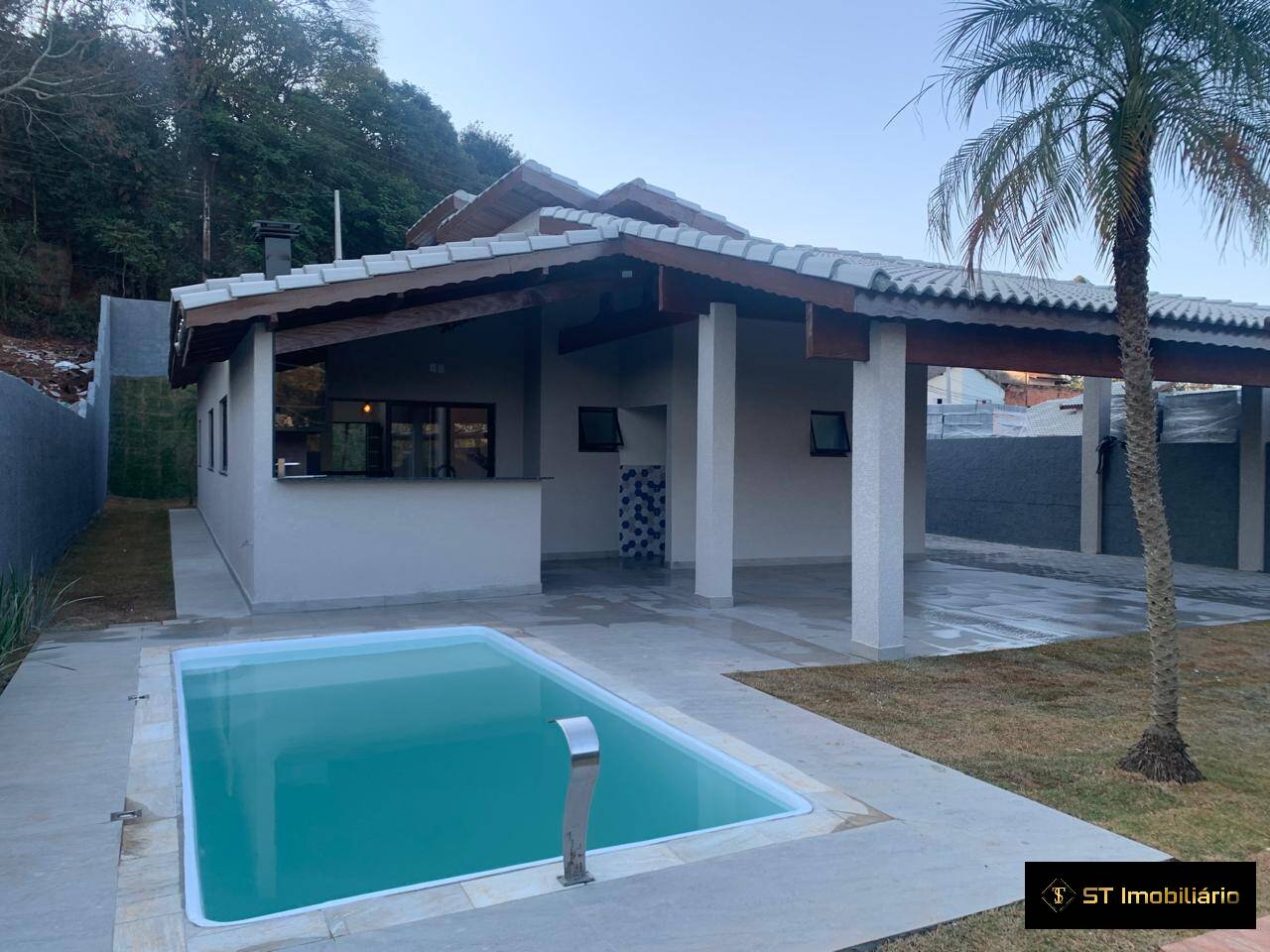 Casa, 4 quartos, 150 m² - Foto 1