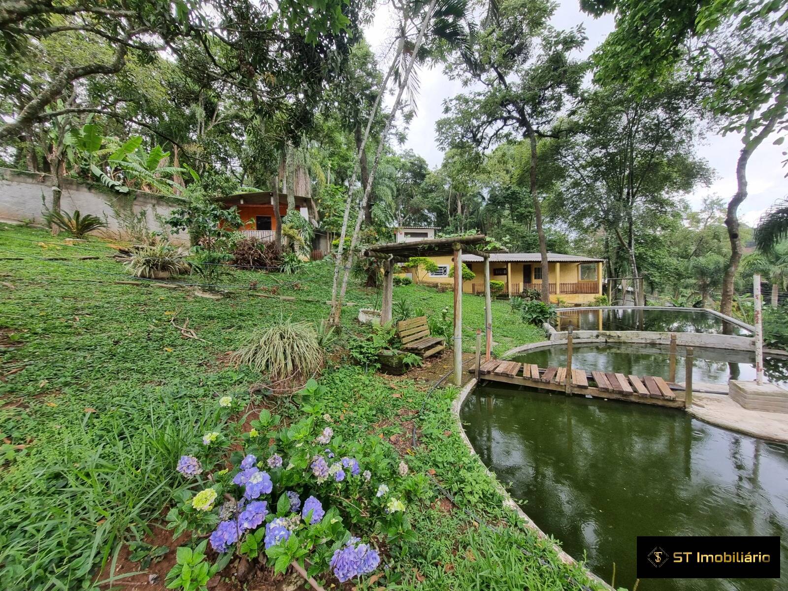 Chácara à venda com 5 quartos, 350m² - Foto 22