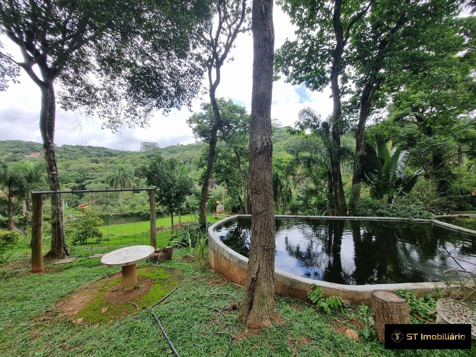 Chácara à venda com 5 quartos, 350m² - Foto 23