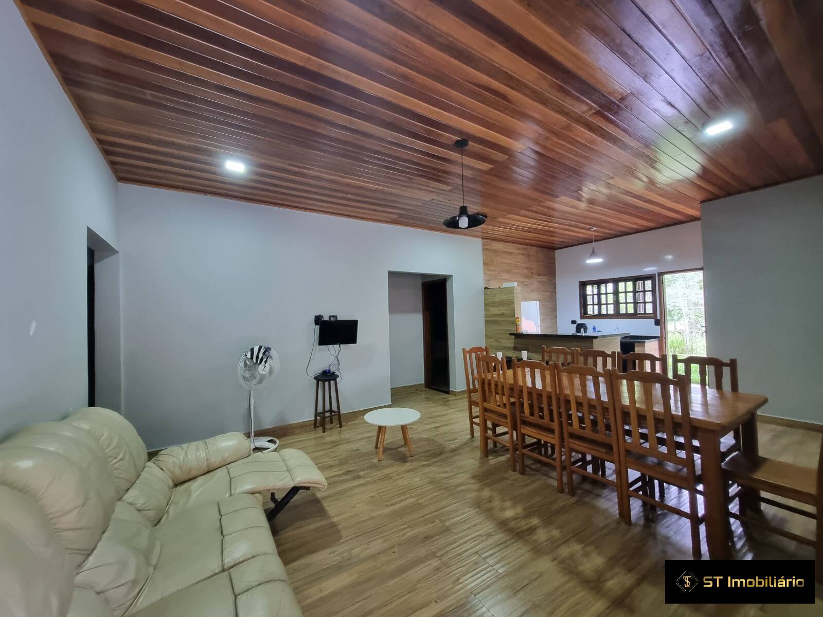 Chácara à venda com 5 quartos, 350m² - Foto 8