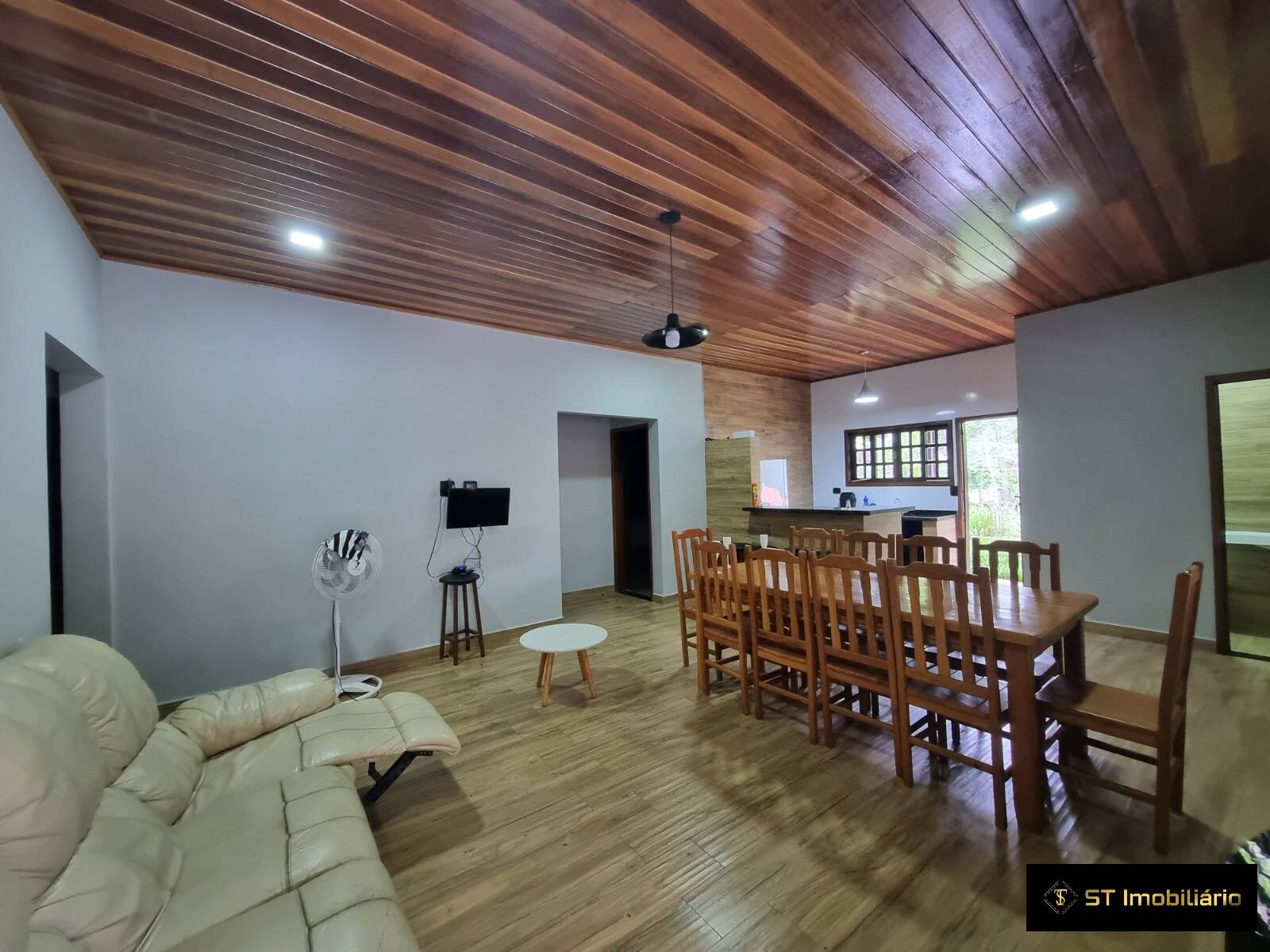 Chácara à venda com 5 quartos, 350m² - Foto 9