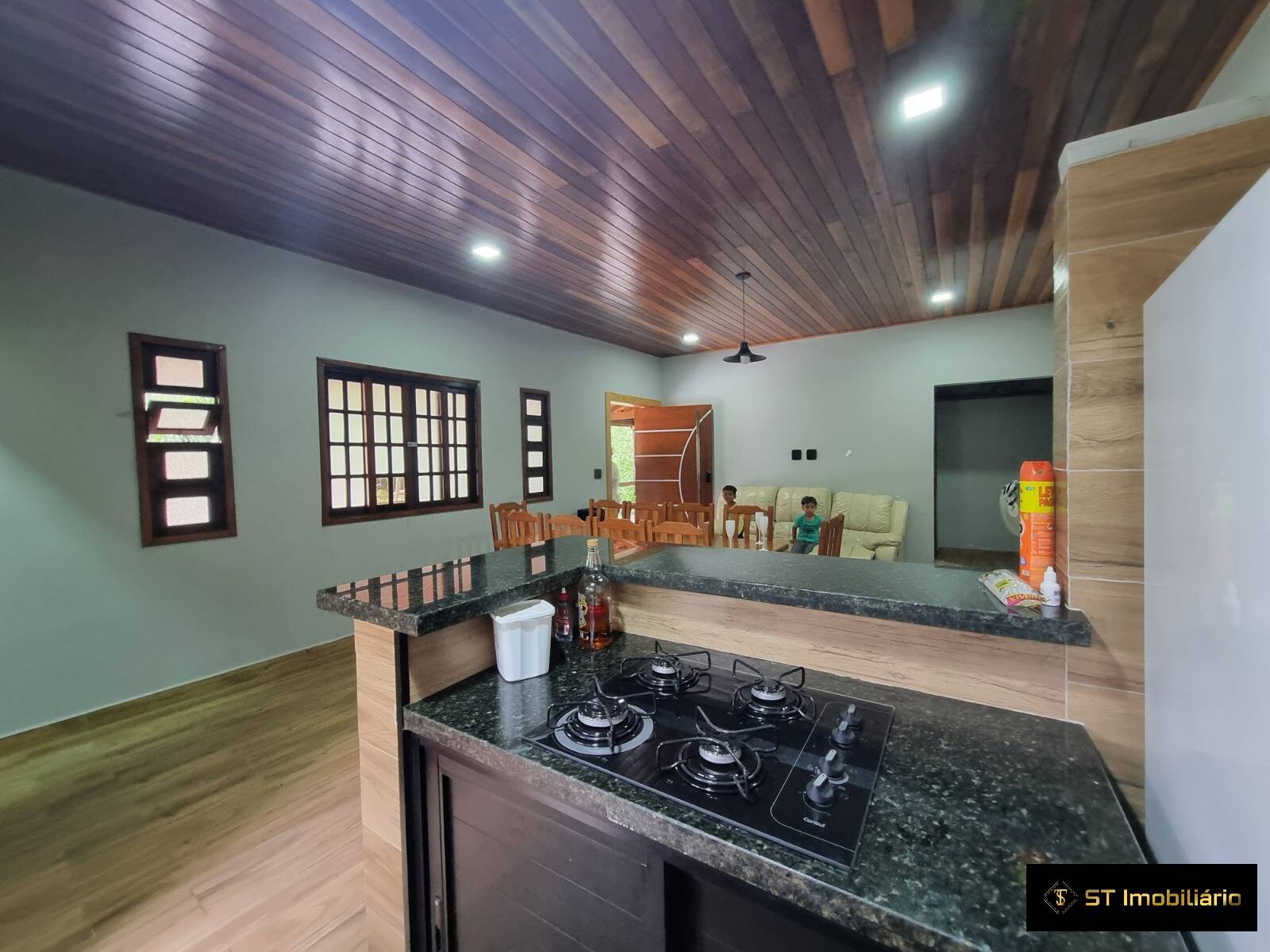 Chácara à venda com 5 quartos, 350m² - Foto 10
