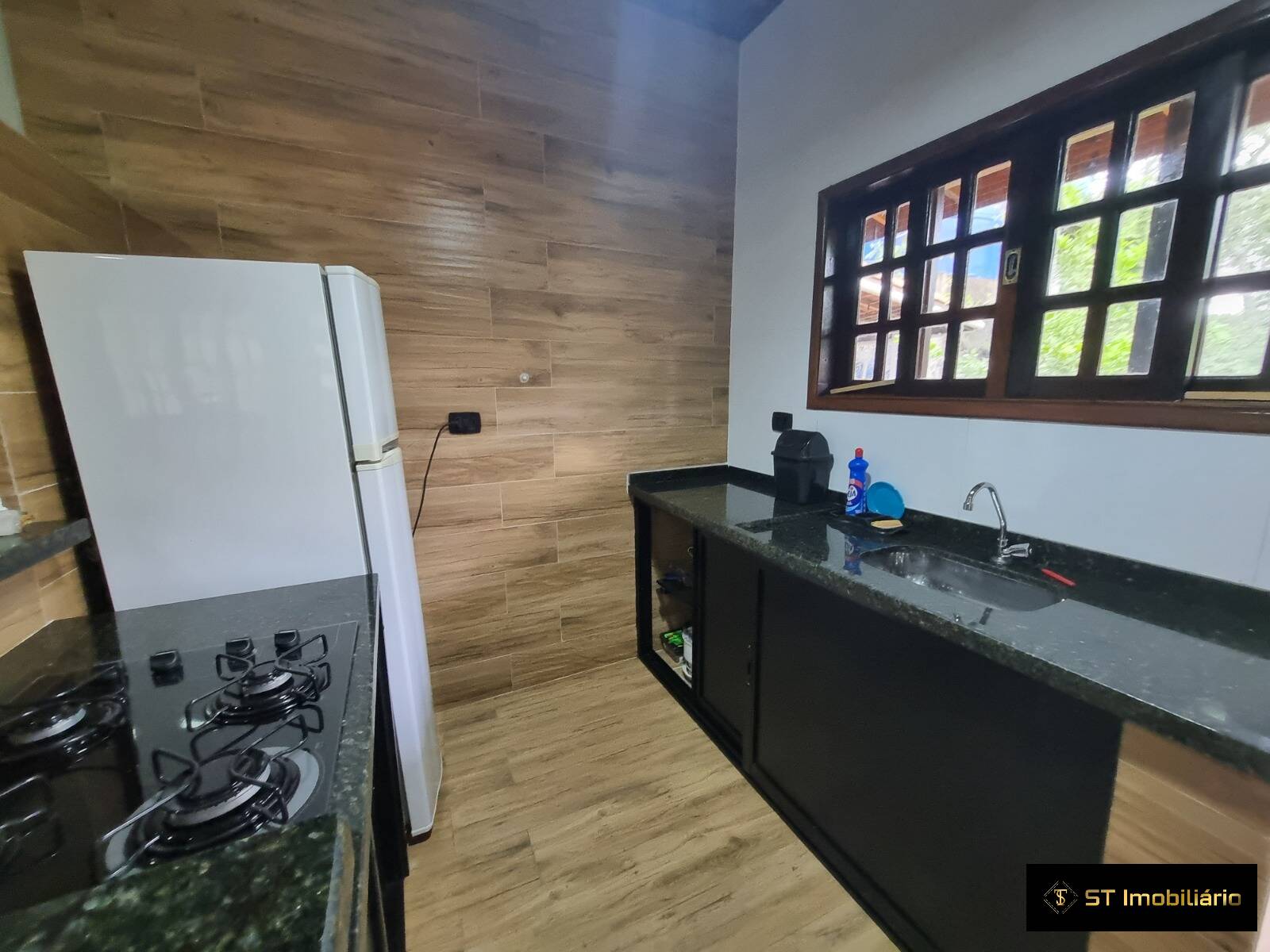 Chácara à venda com 5 quartos, 350m² - Foto 11