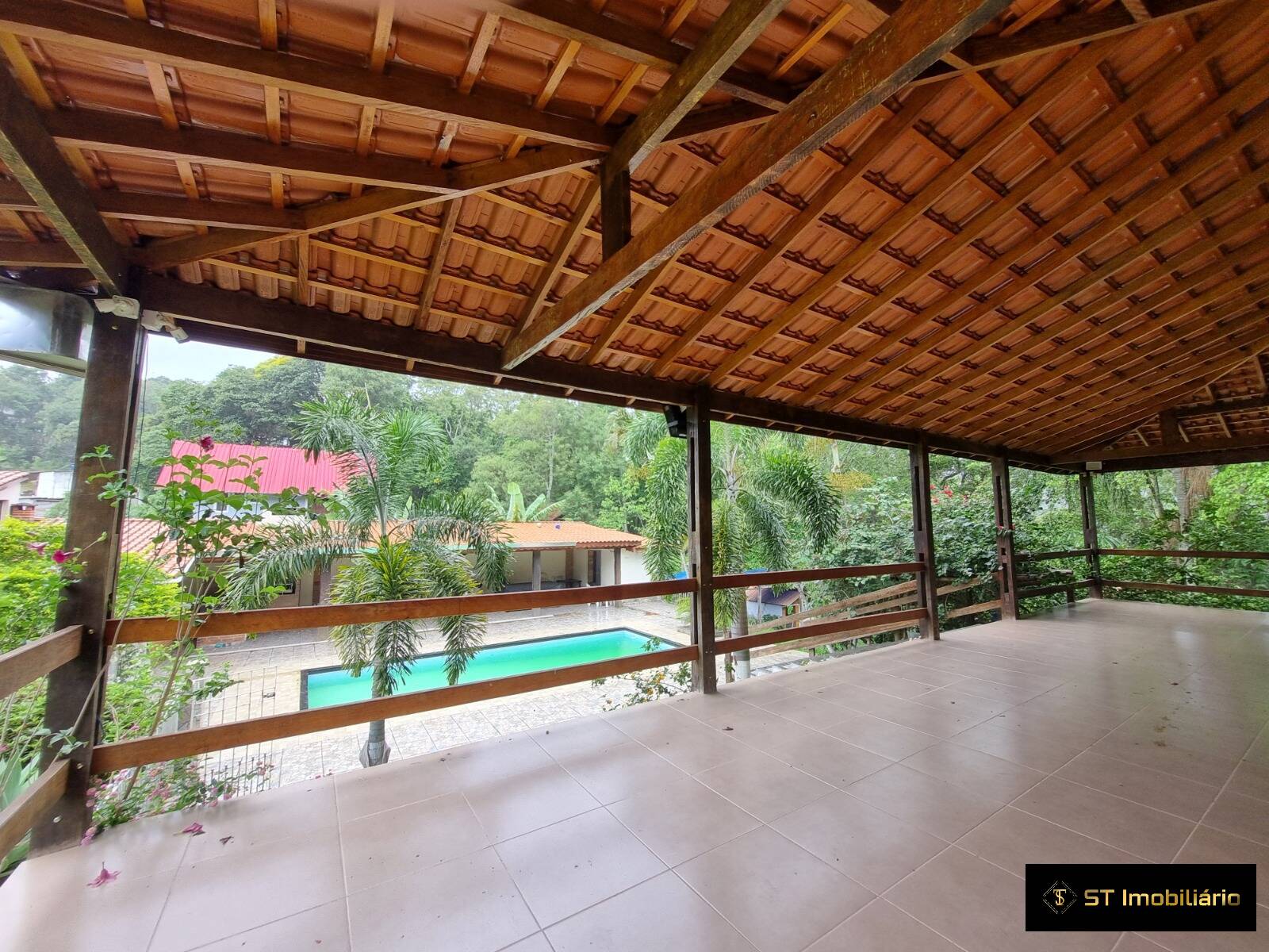 Chácara à venda com 5 quartos, 350m² - Foto 30