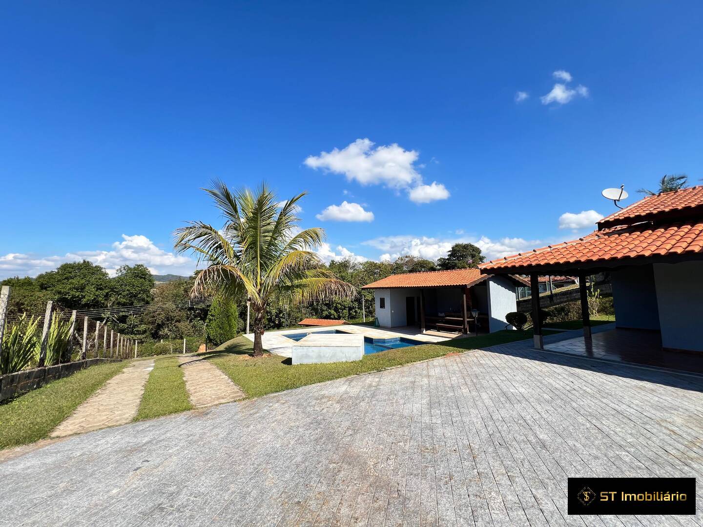 Chácara à venda com 3 quartos, 160m² - Foto 13