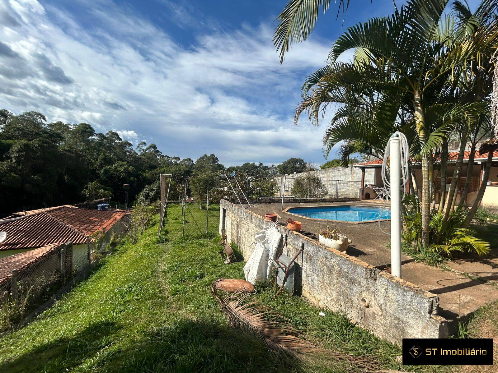 Chácara à venda com 3 quartos, 144m² - Foto 2
