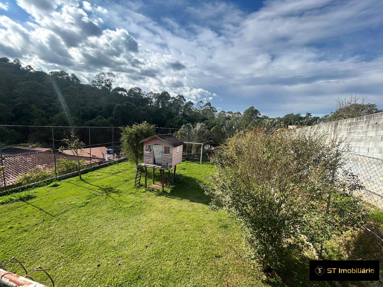 Chácara à venda com 3 quartos, 144m² - Foto 3