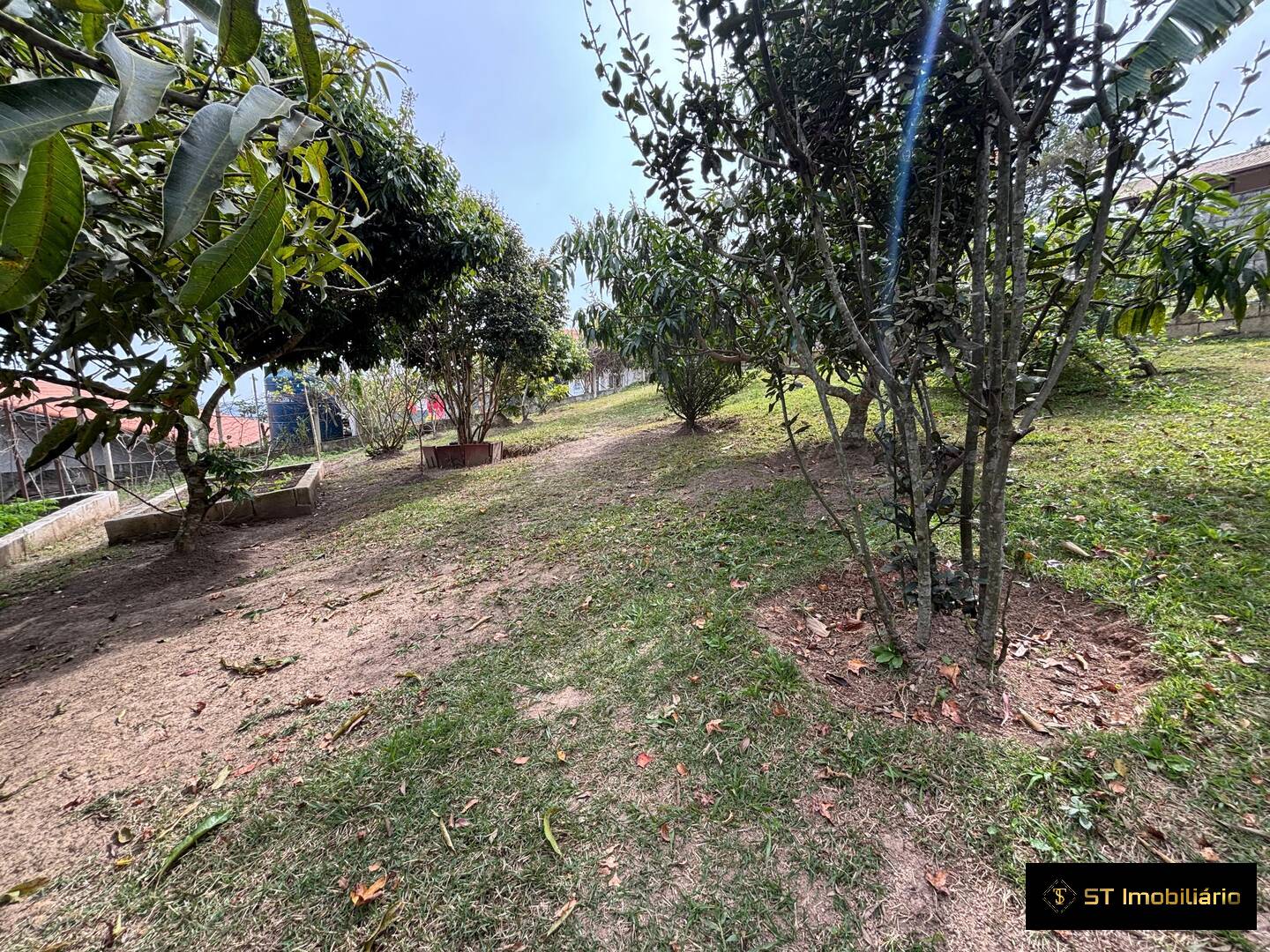 Chácara à venda com 3 quartos, 272m² - Foto 17