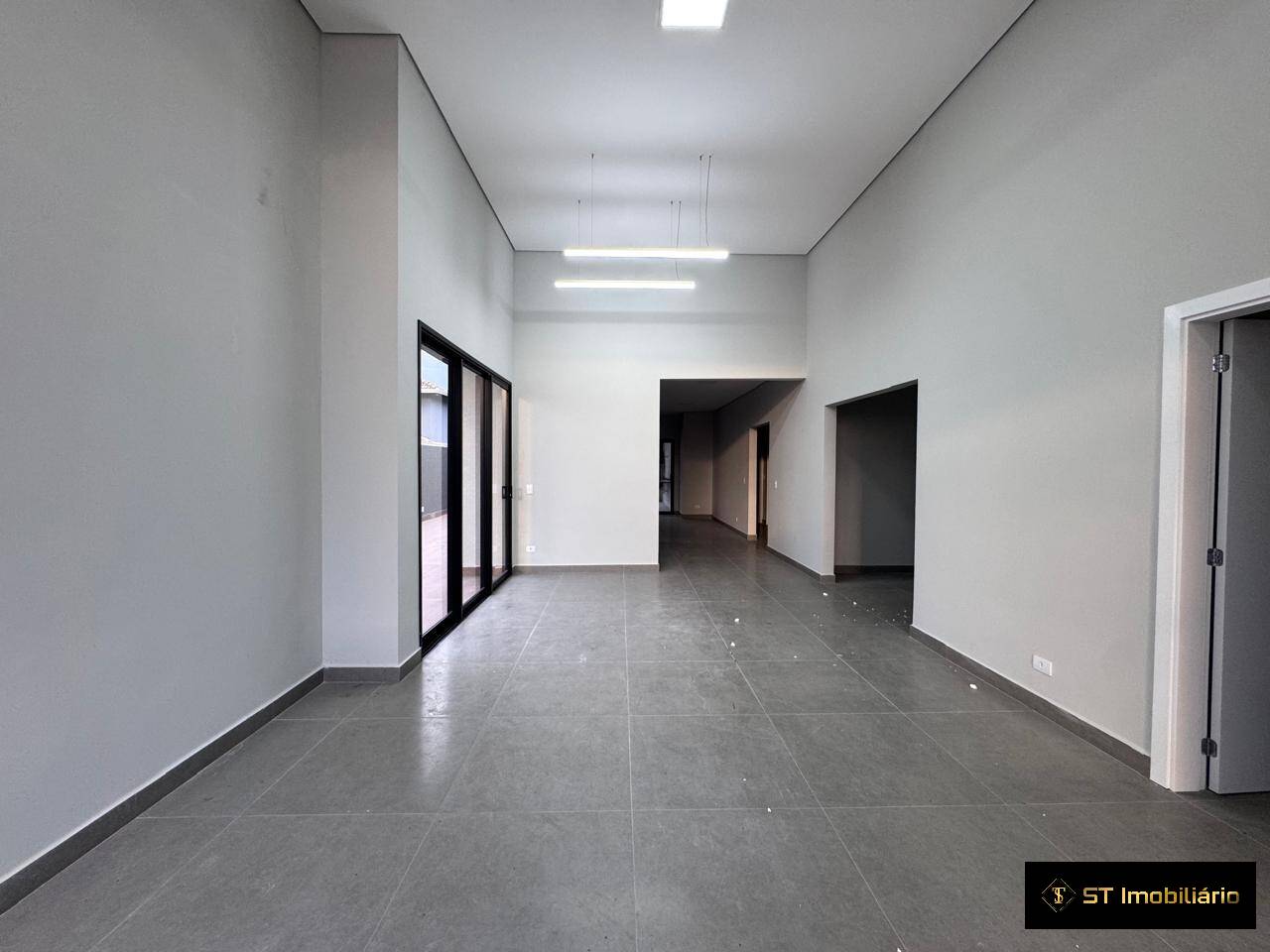 Casa para alugar com 3 quartos, 400m² - Foto 14