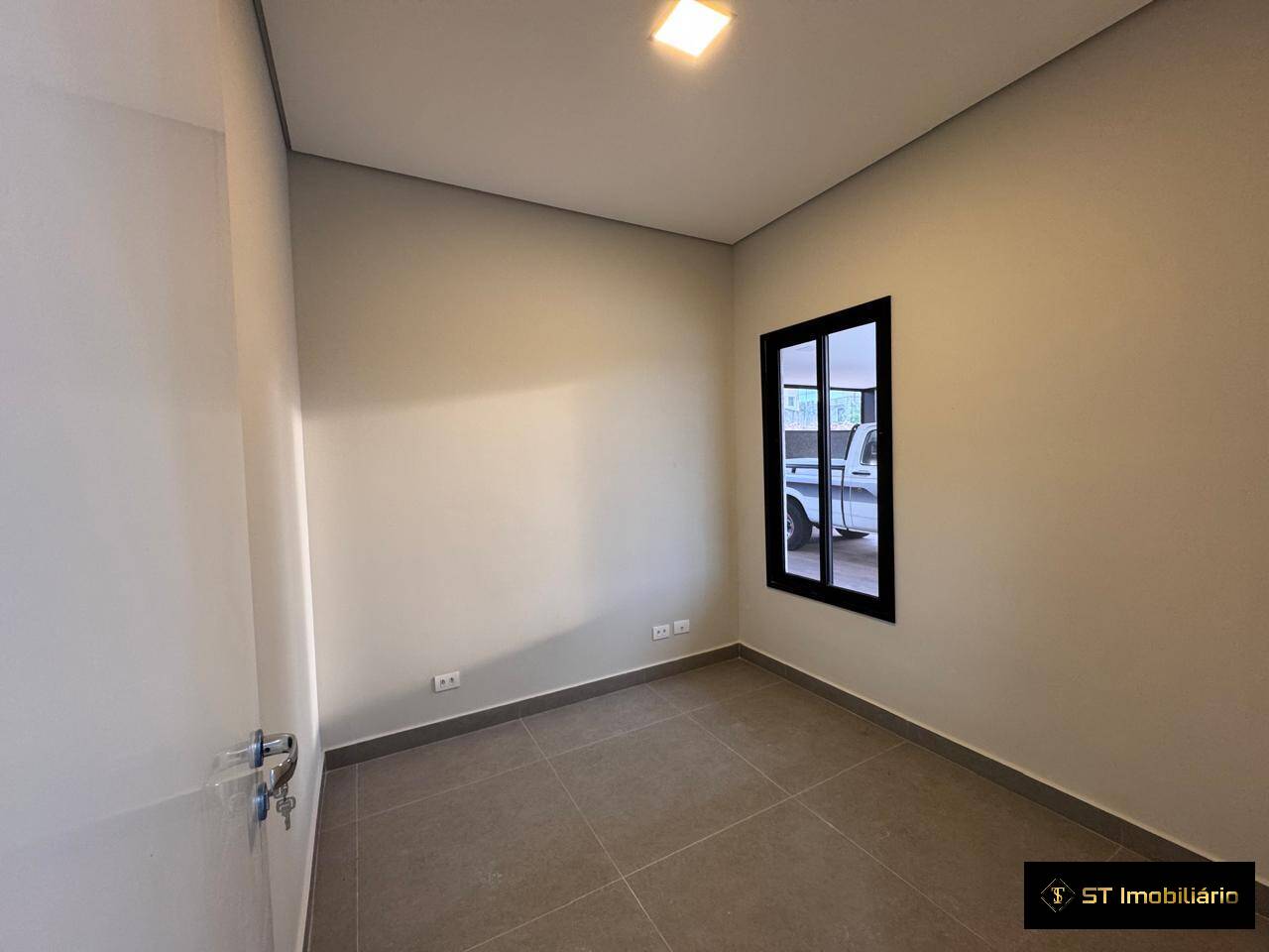 Casa para alugar com 3 quartos, 400m² - Foto 12