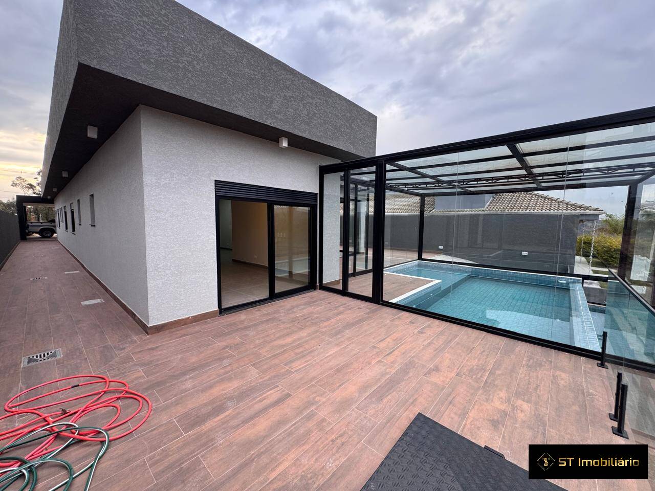 Casa para alugar com 3 quartos, 400m² - Foto 20