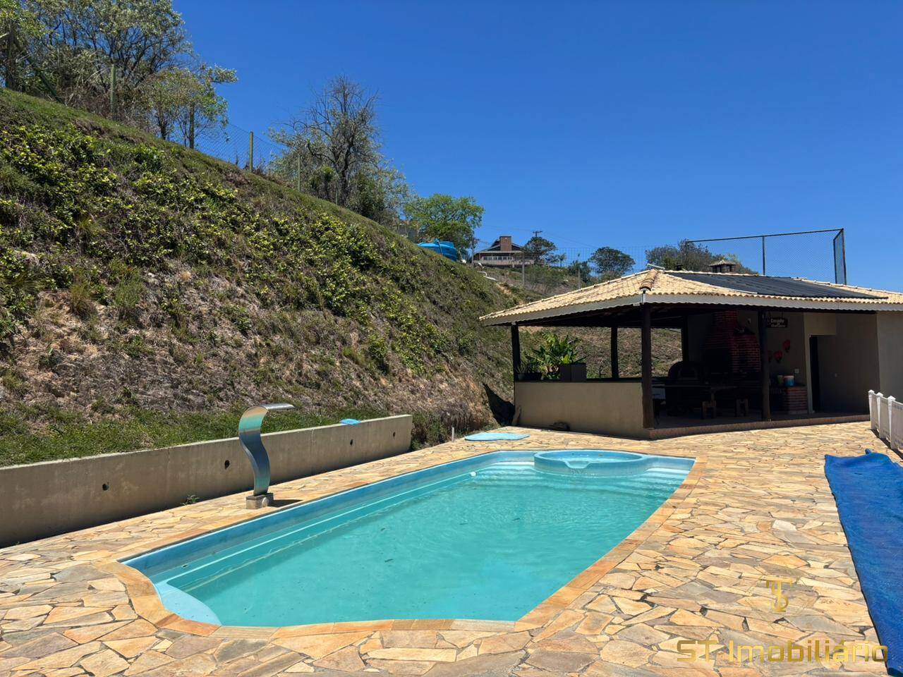 Chácara, 4 quartos, 1521 m² - Foto 2