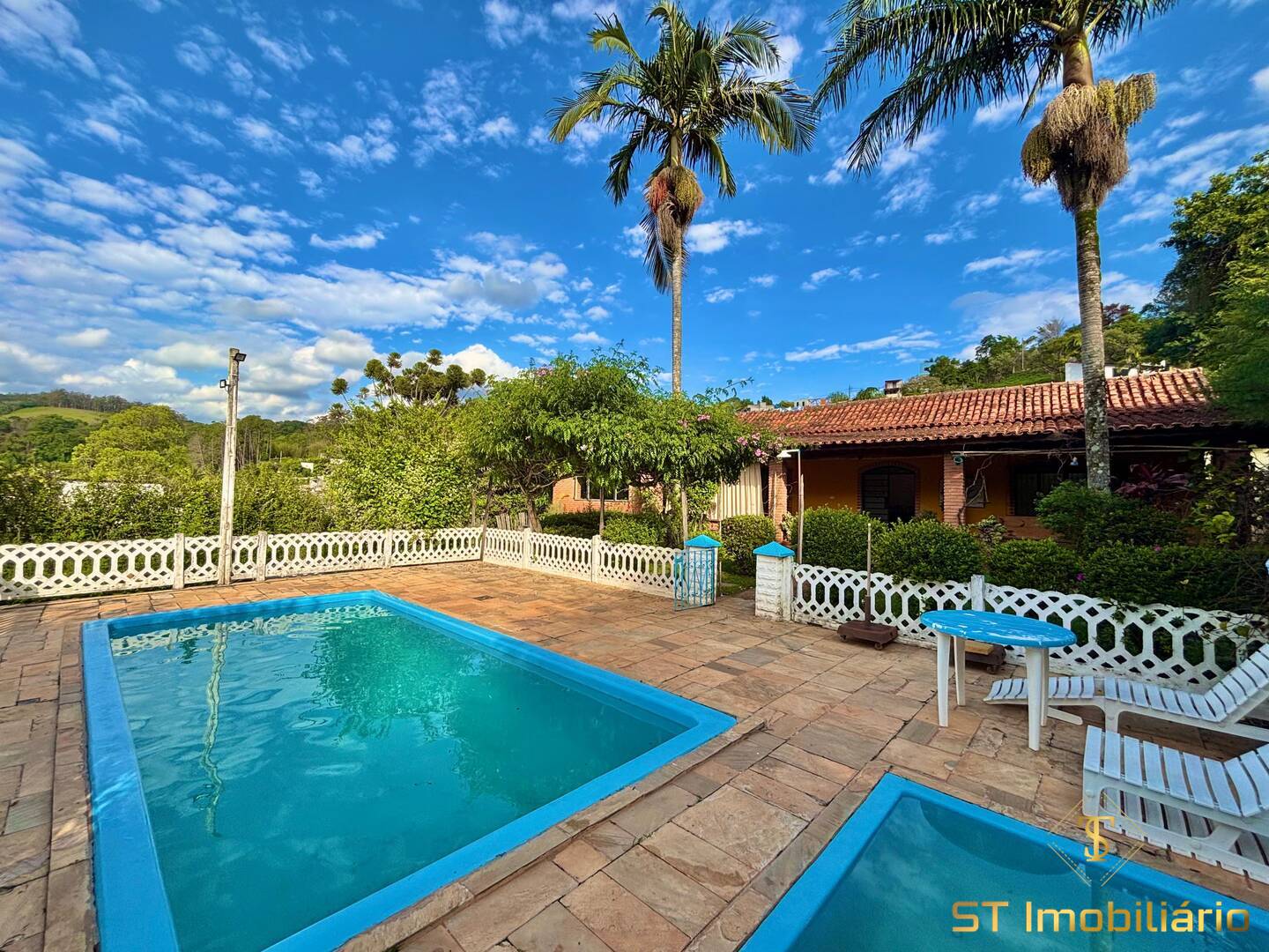 Chácara, 4 quartos, 1000 m² - Foto 1