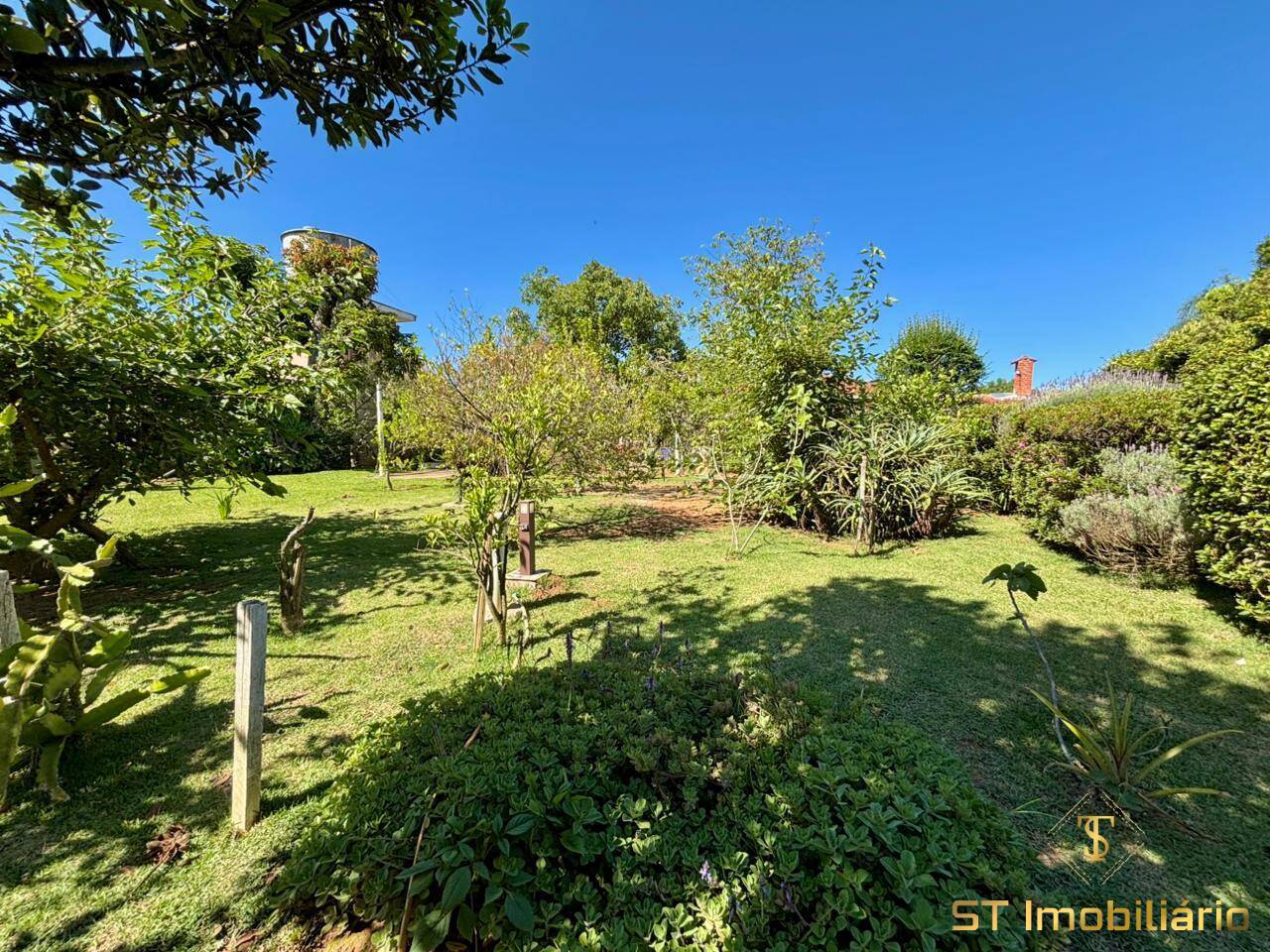 Chácara, 3 quartos, 1080 m² - Foto 4