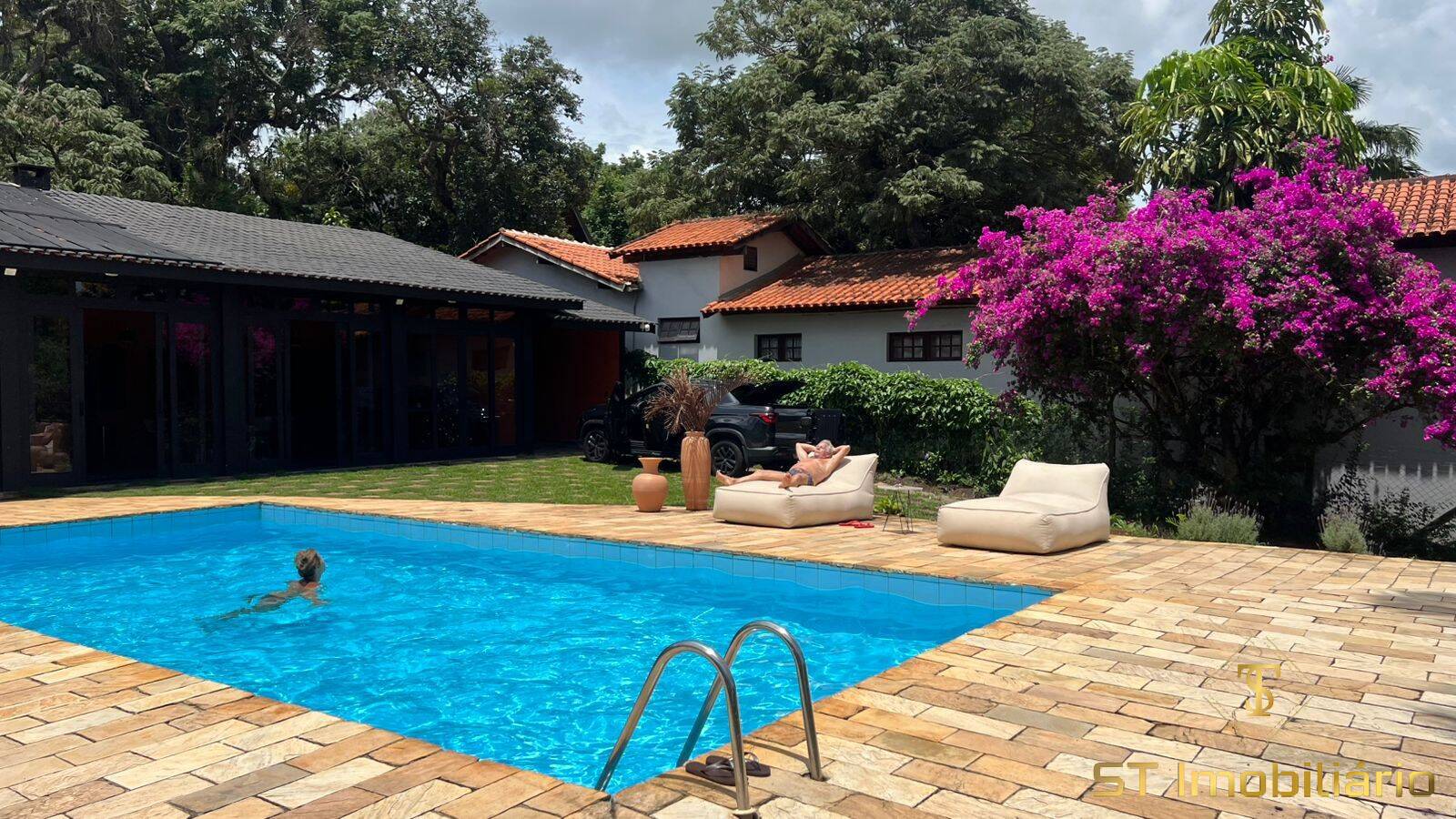 Chácara, 5 quartos, 2000 m² - Foto 1