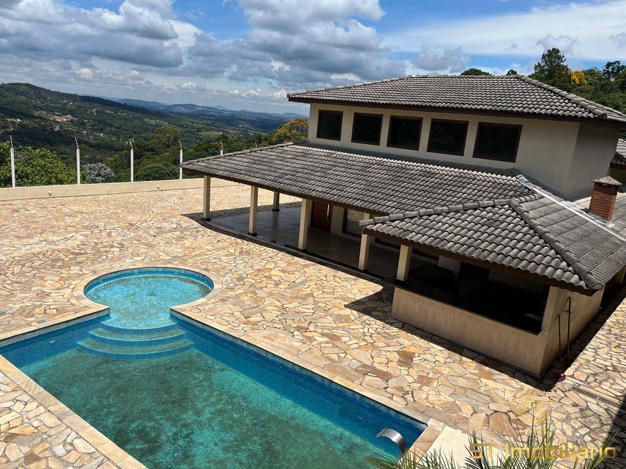 Chácara, 6 quartos, 2800 m² - Foto 2