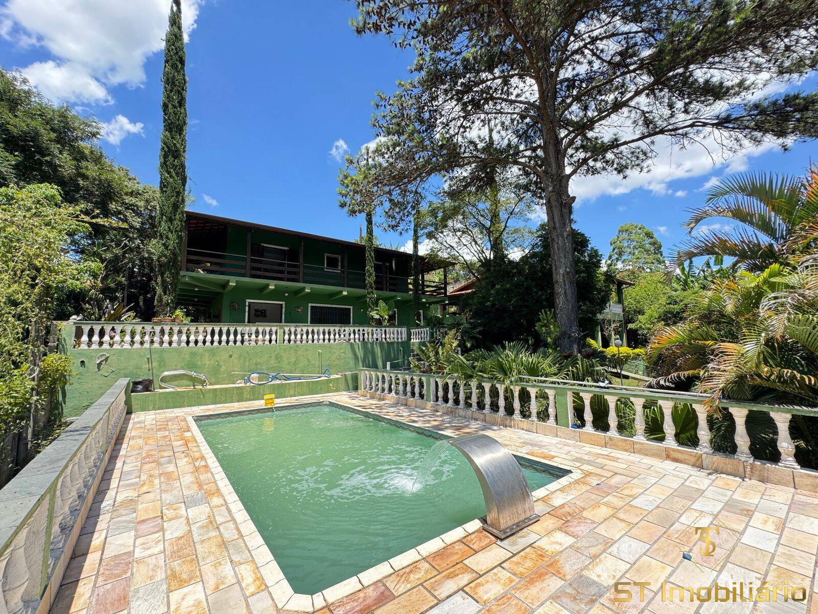 Chácara, 5 quartos, 2000 m² - Foto 1