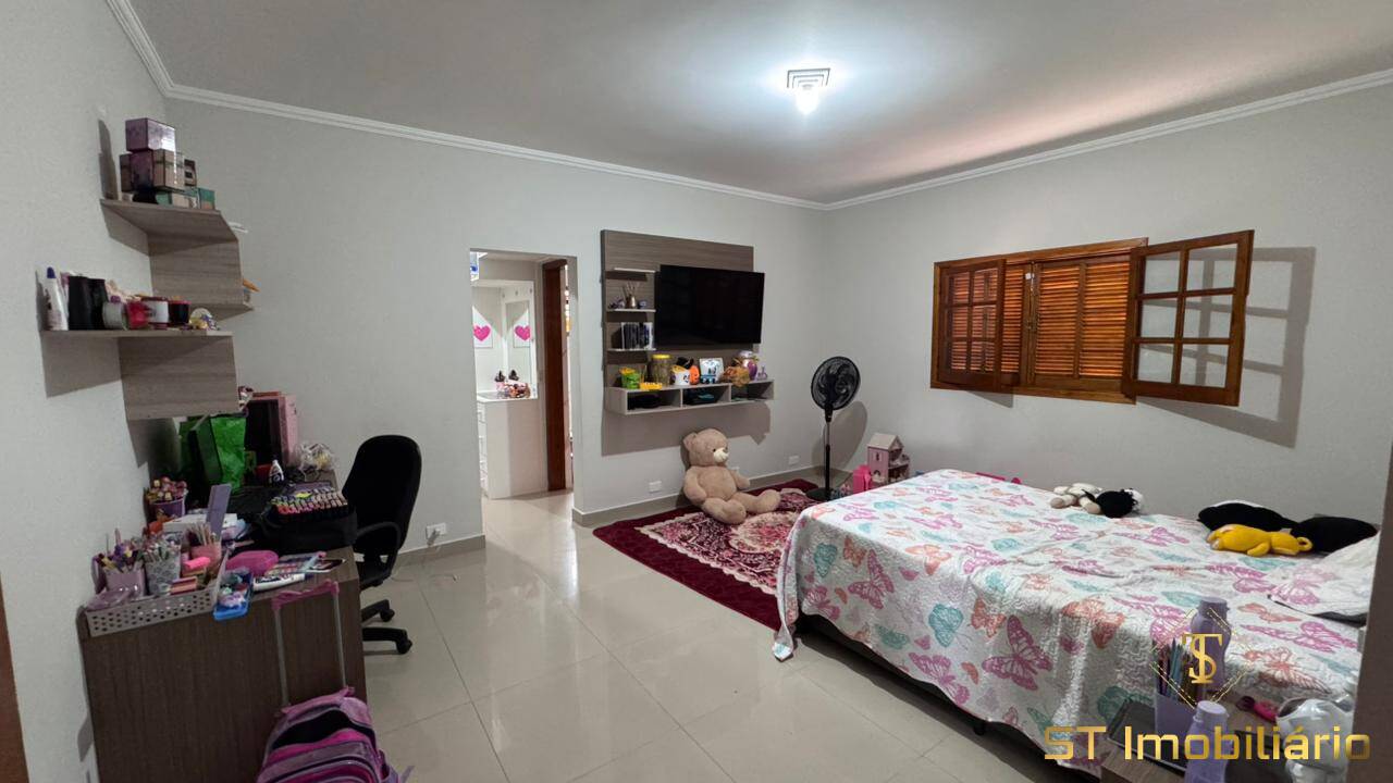 Chácara, 3 quartos, 2100 m² - Foto 43