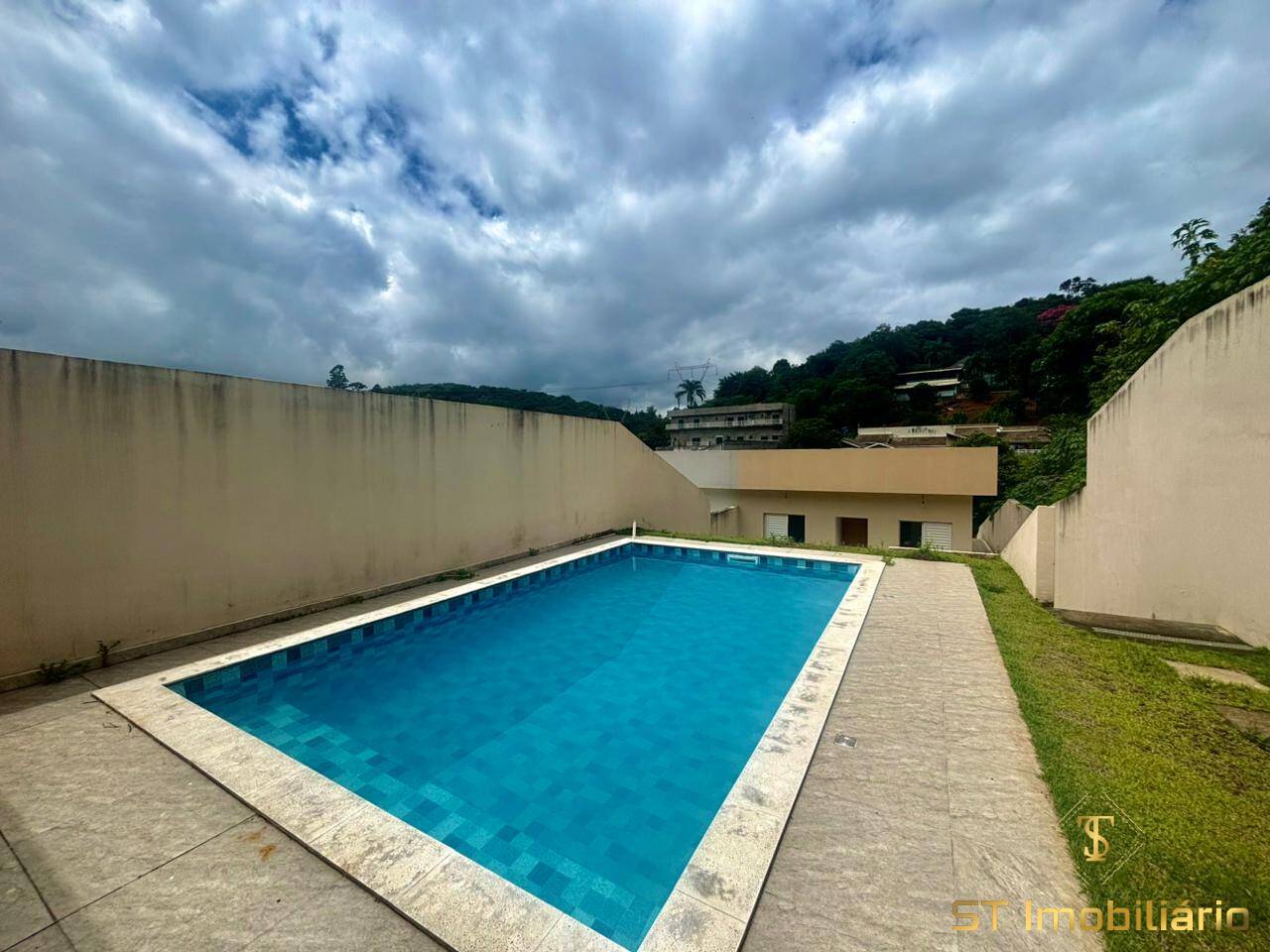 Casa, 3 quartos, 130 m² - Foto 1