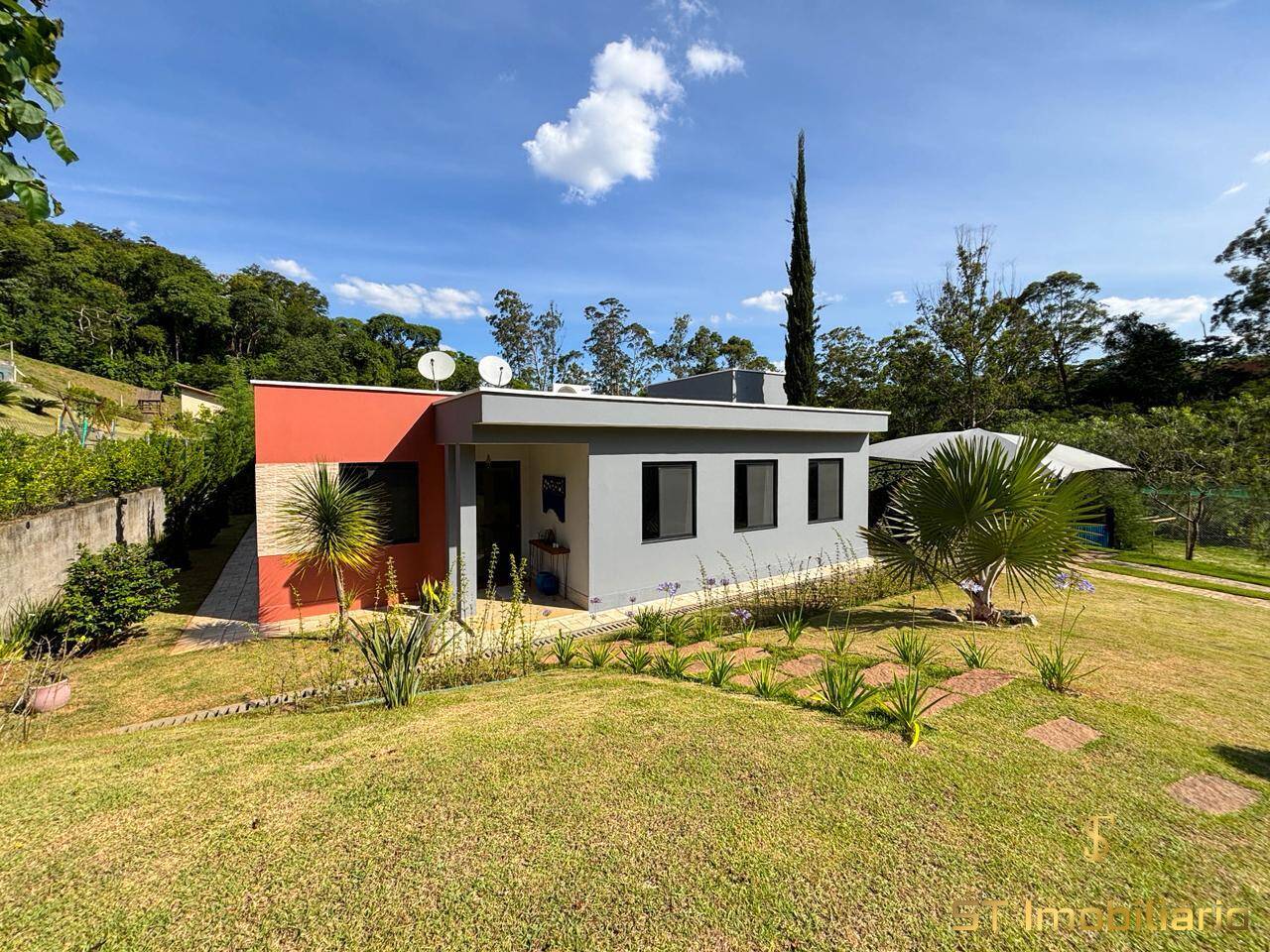 Chácara, 3 quartos, 2090 m² - Foto 1