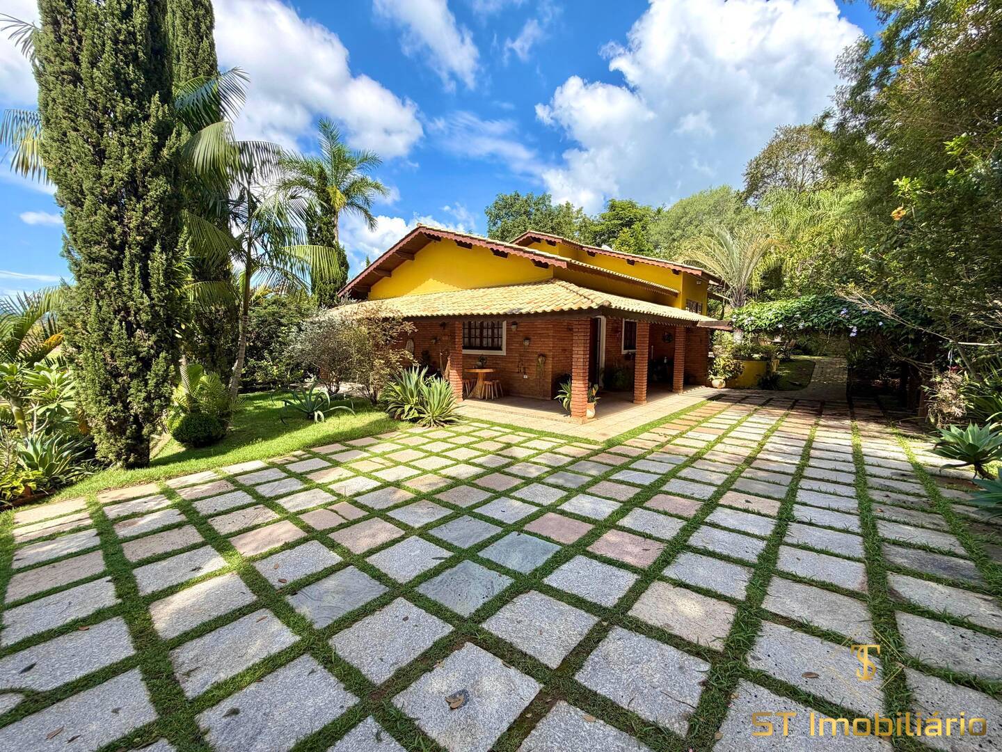 Sítio, 4 quartos, 3828 m² - Foto 1