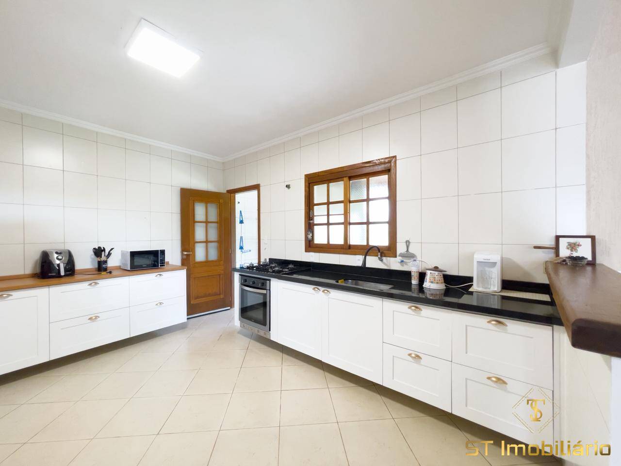 Sítio, 4 quartos, 1640 m² - Foto 13