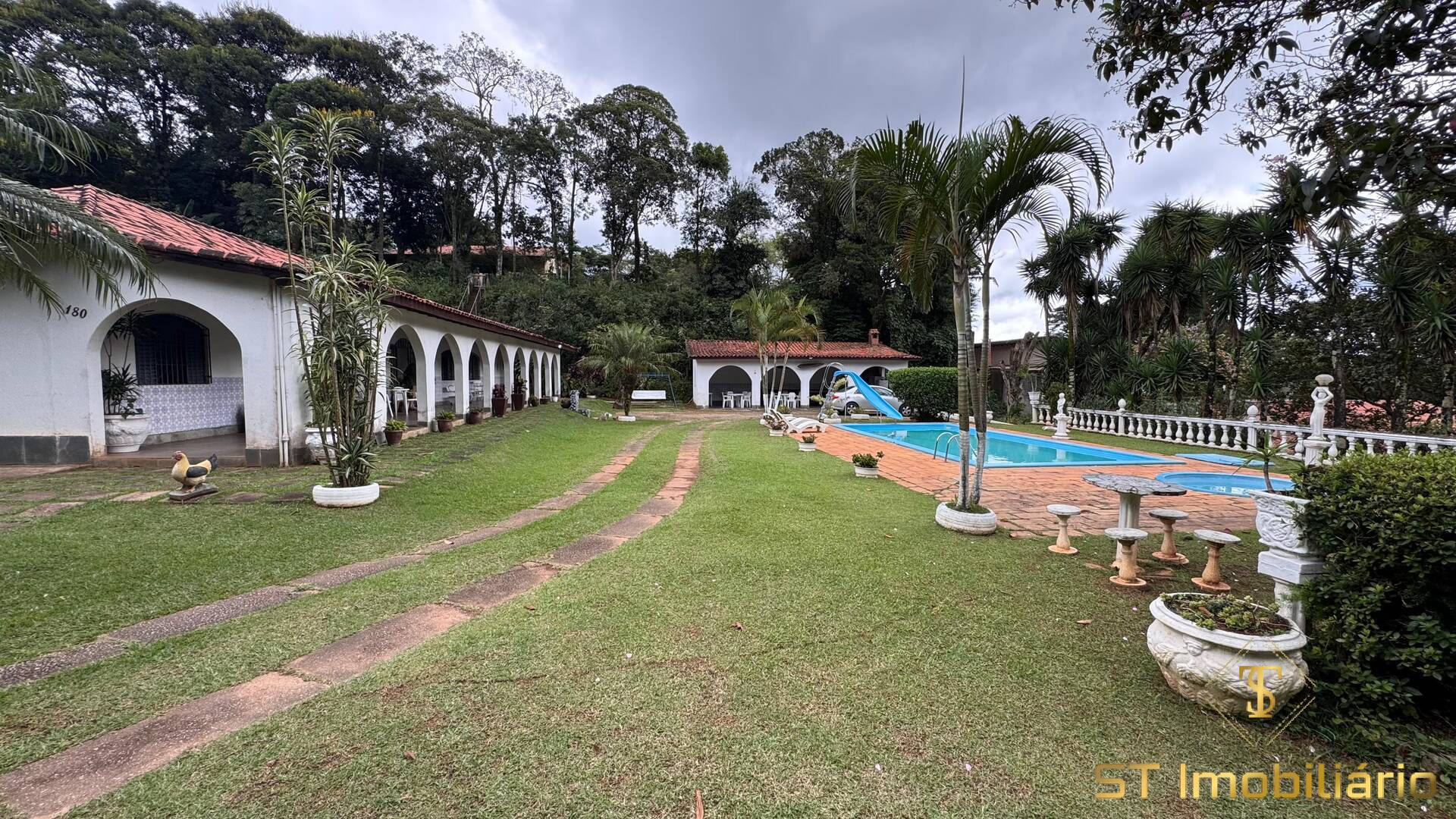 Sítio, 4 quartos, 2367 m² - Foto 4