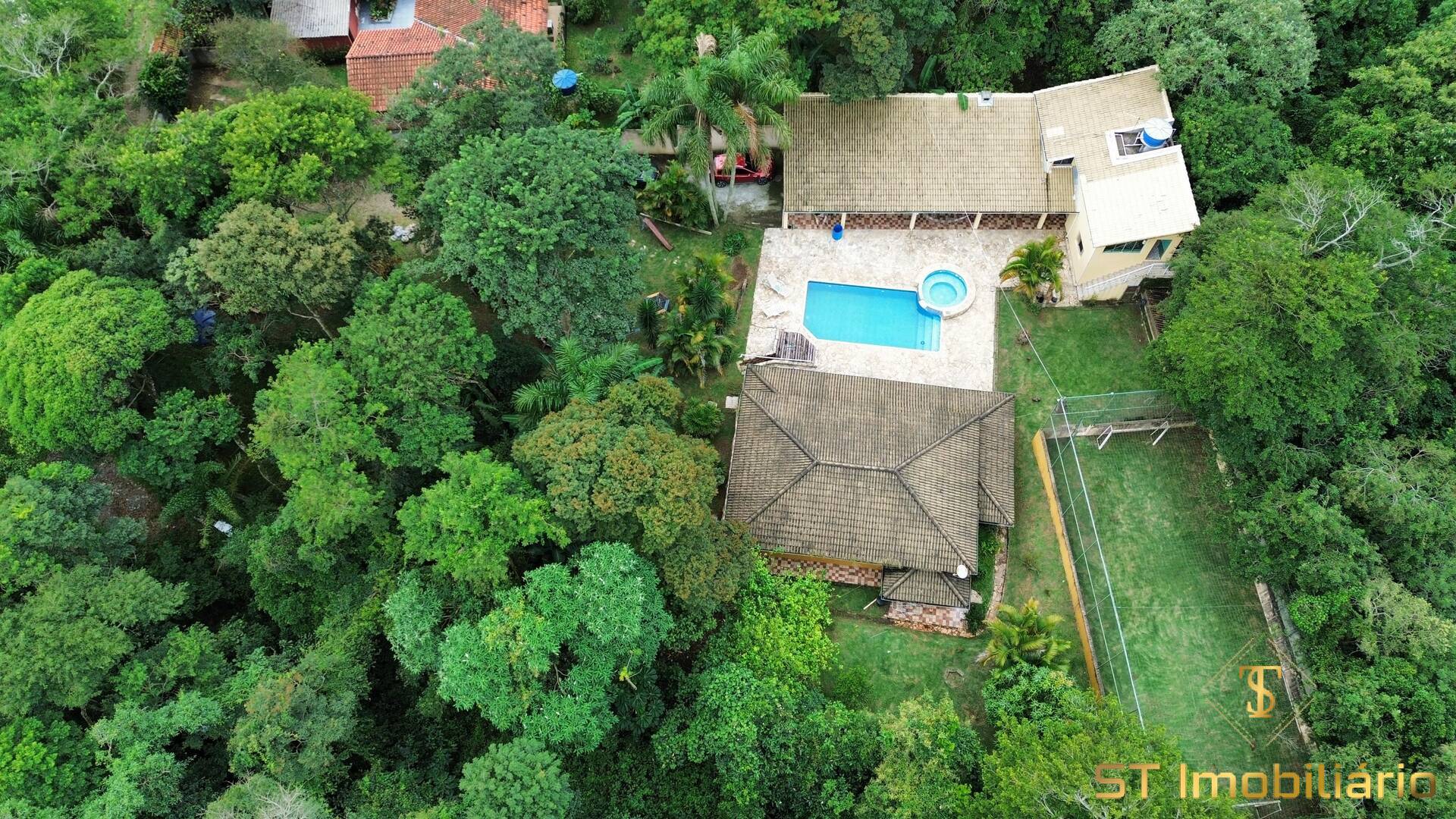 Sítio, 6 quartos, 2100 m² - Foto 1