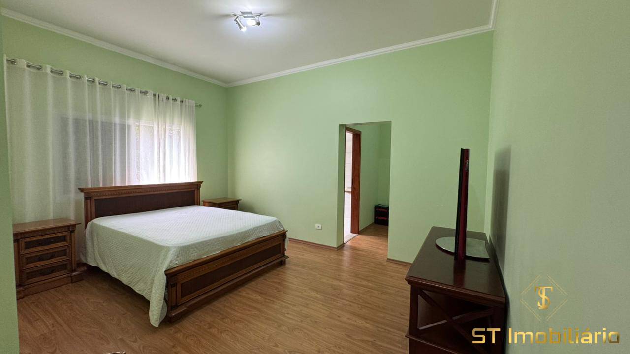 Casa, 3 quartos, 256 m² - Foto 37