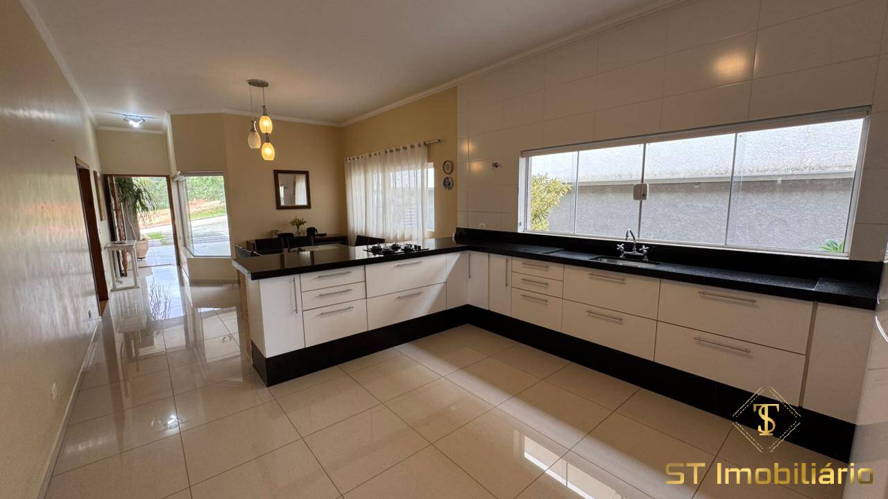 Casa, 3 quartos, 256 m² - Foto 40