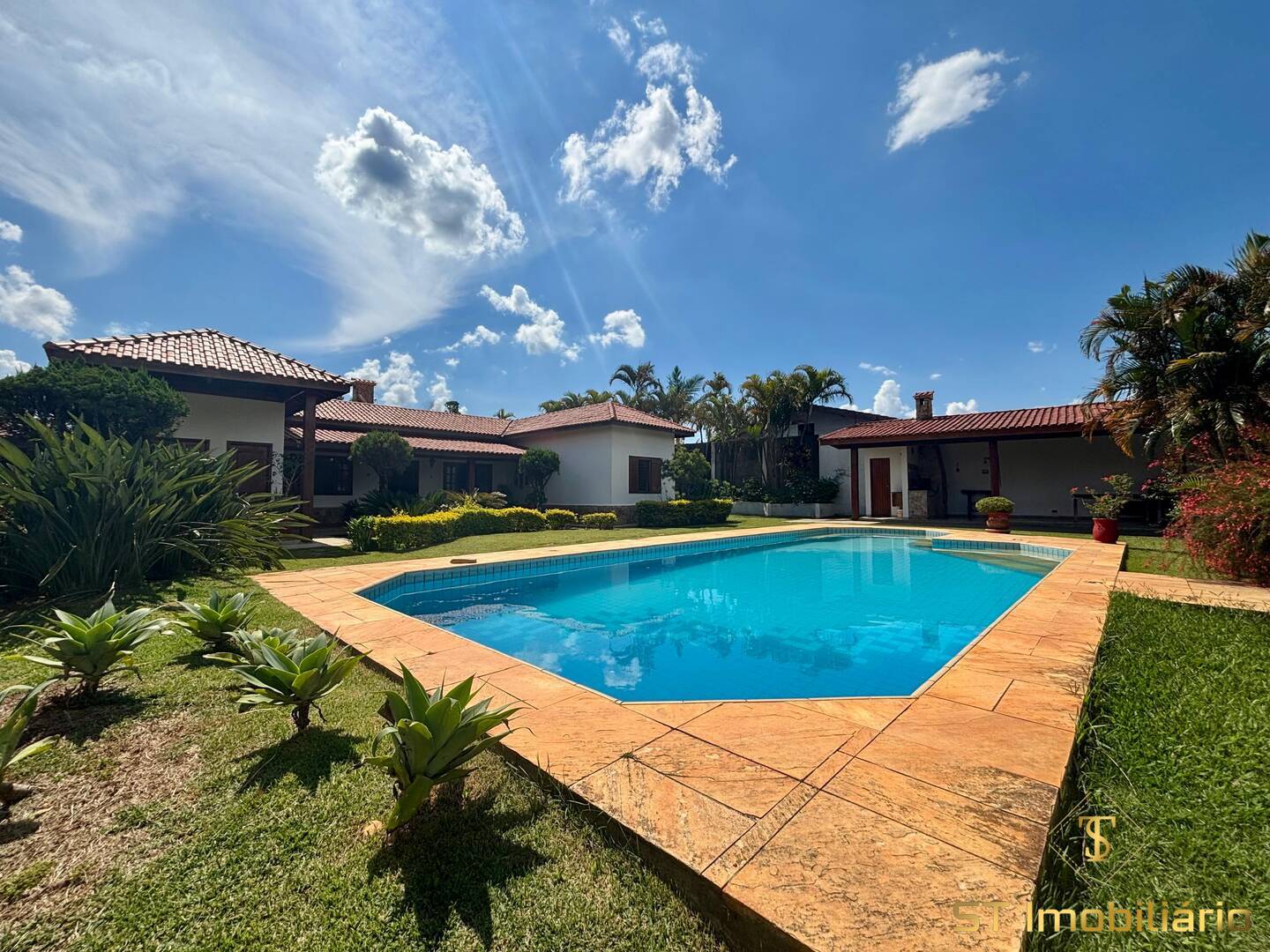 Sítio, 3 quartos, 1450 m² - Foto 2