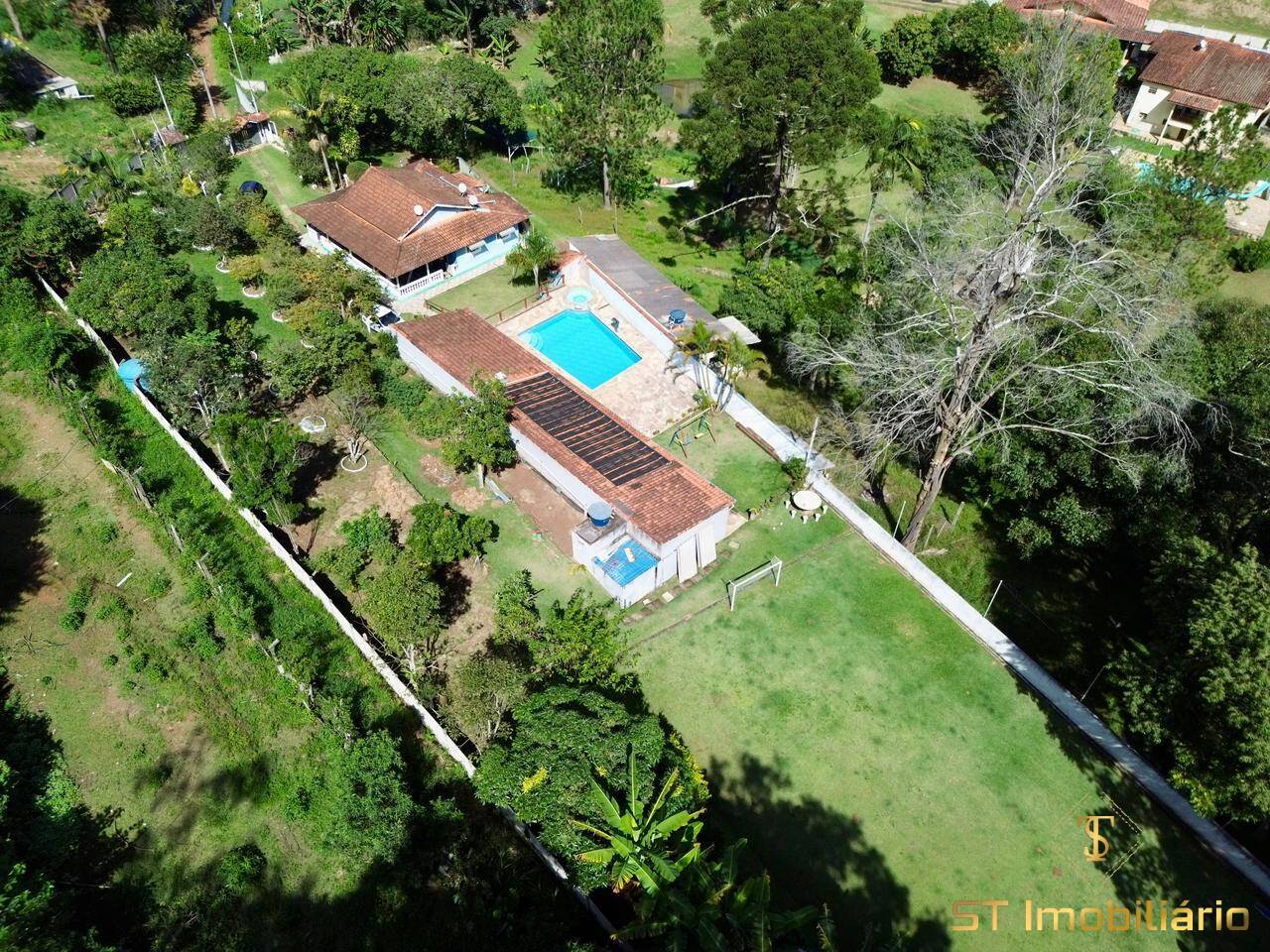 Sítio, 2 quartos, 2500 m² - Foto 1