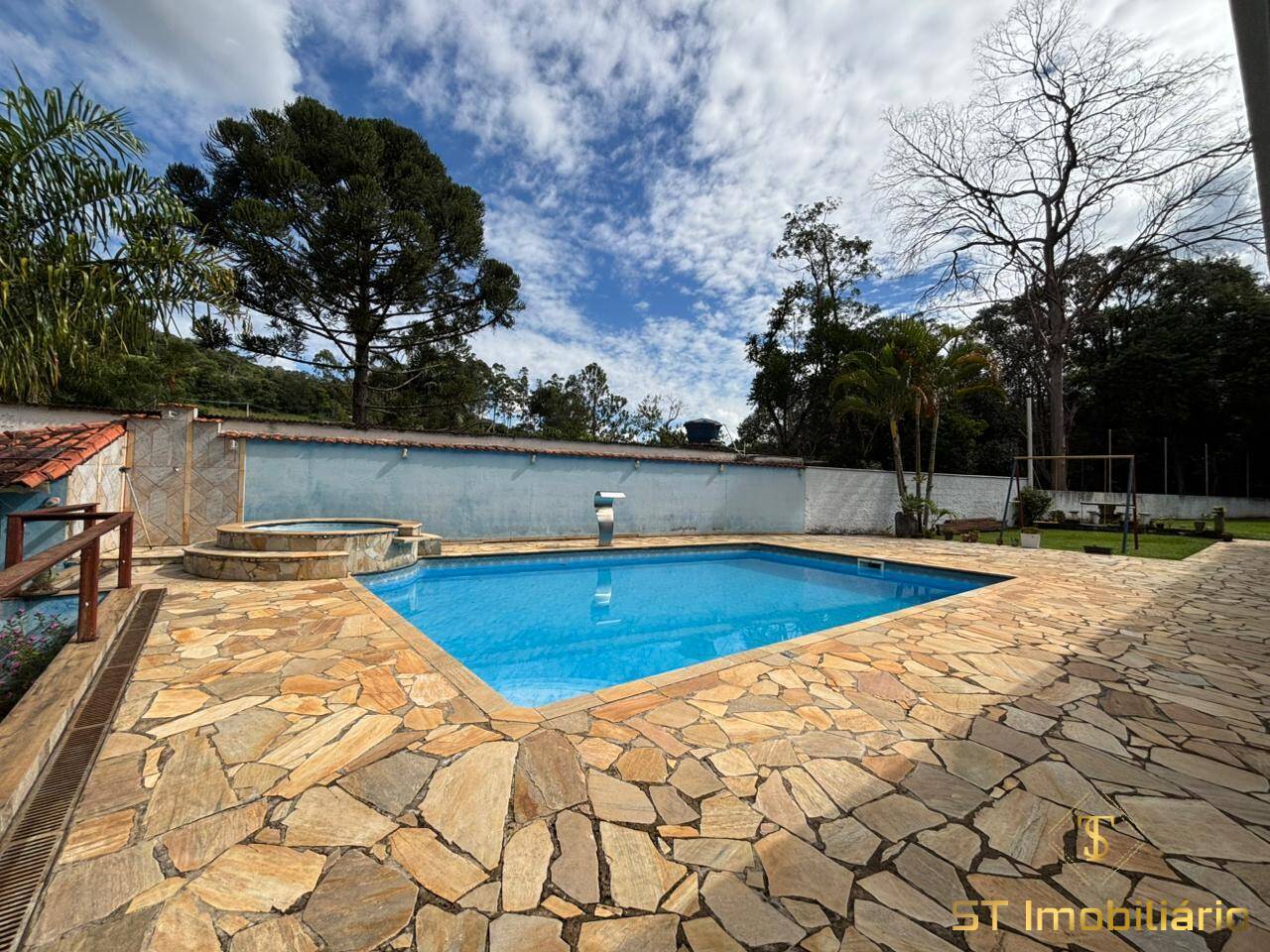 Sítio, 2 quartos, 2500 m² - Foto 8