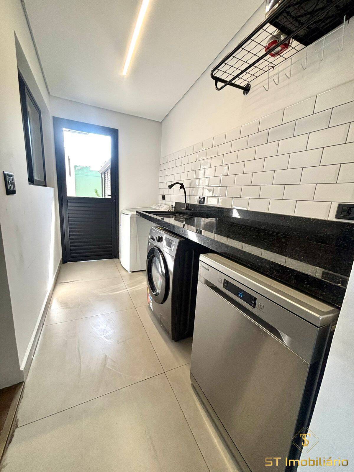 Casa, 5 quartos, 240 m² - Foto 34