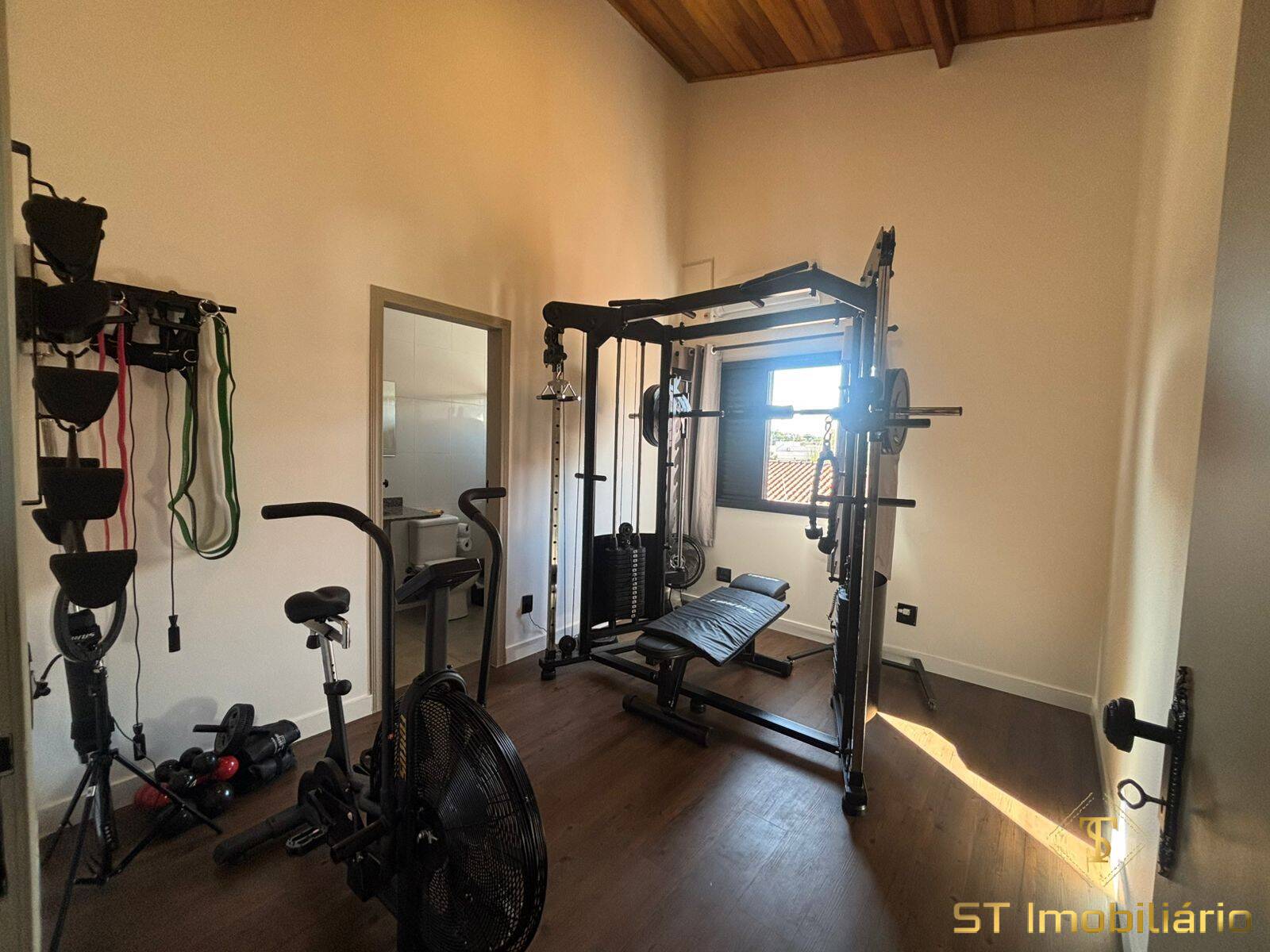 Casa, 5 quartos, 240 m² - Foto 23