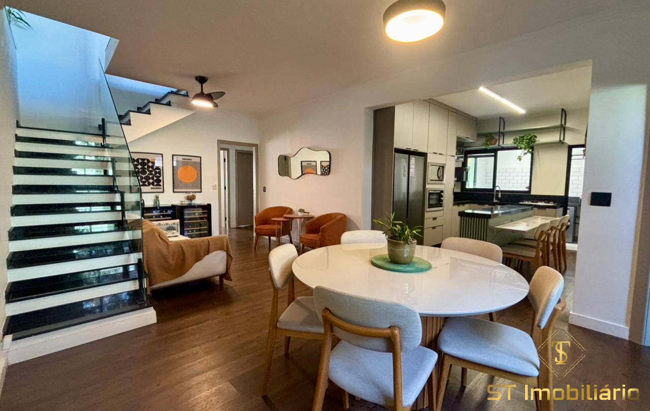 Casa, 5 quartos, 240 m² - Foto 9