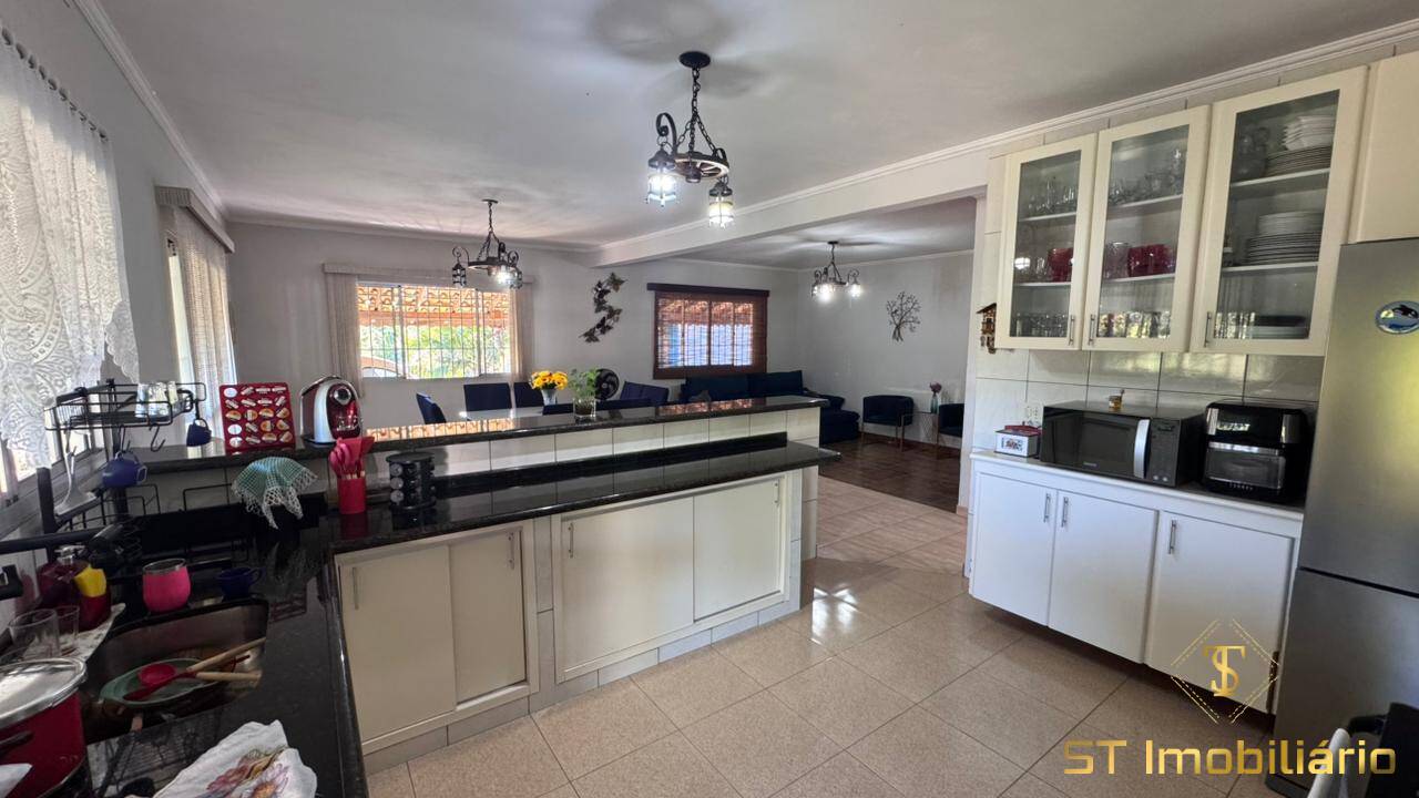 Sítio, 3 quartos, 2000 m² - Foto 8
