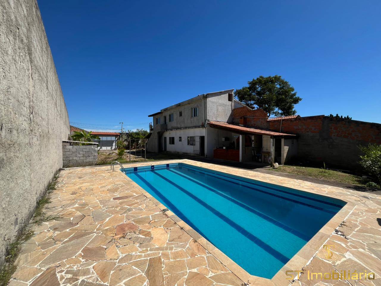 Chácara, 3 quartos, 735 m² - Foto 1