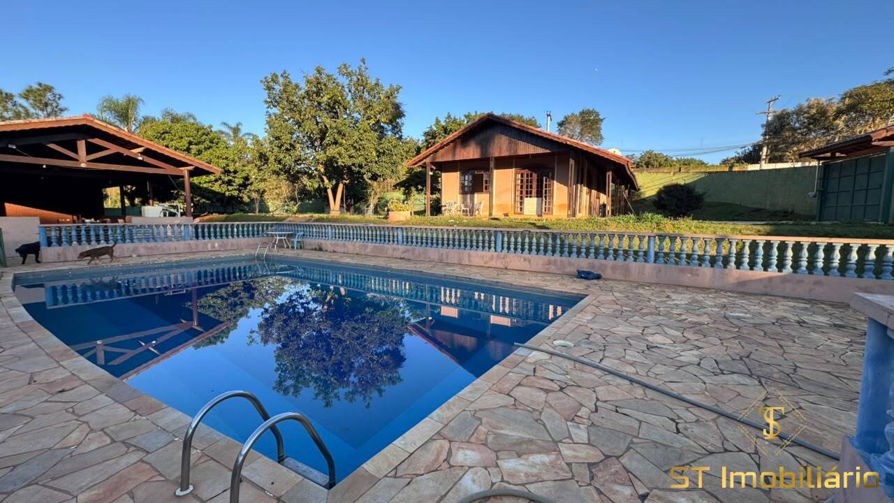Sítio, 3 quartos, 4800 m² - Foto 1
